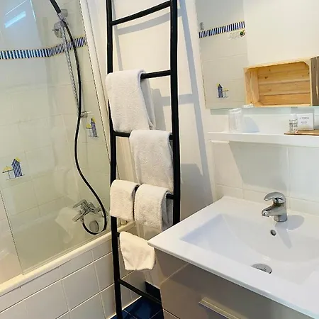 Face Aux Flots Hotel