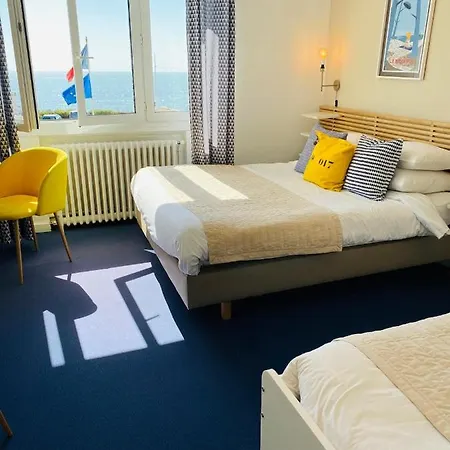 Face Aux Flots Hotel 3*