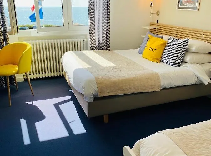 Face Aux Flots Hotel 3*