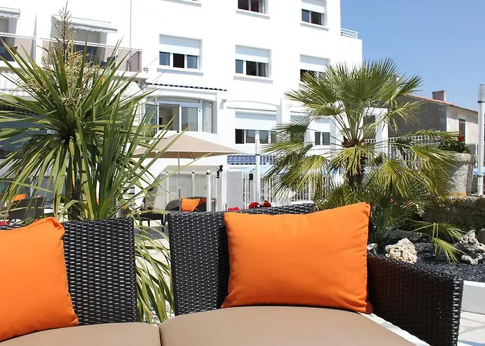 Face Aux Flots 3* La Cotiniere