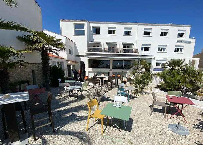 Hotel Face Aux Flots 3*