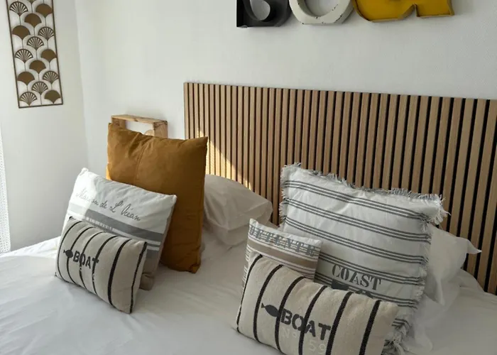 Face Aux Flots Hotel