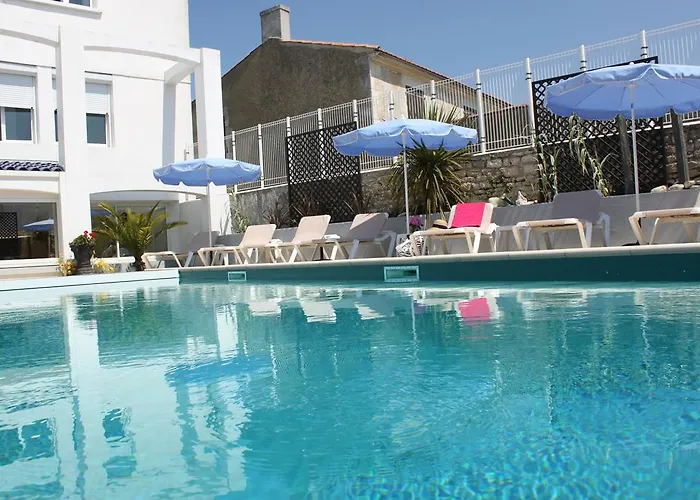 Face Aux Flots Hotel 3*