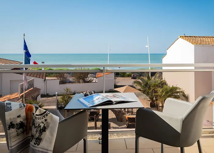 Face Aux Flots 3* La Cotiniere